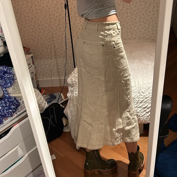 Low rise vintage beige midi skirt - Picture 2 of 3